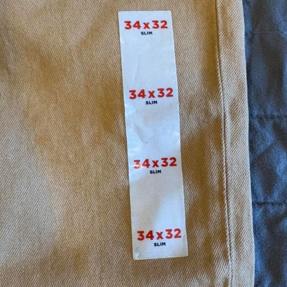 NWT Old Navy Men's Slim Straight Jeans -34x32 Mustard - Picture 2 of 6